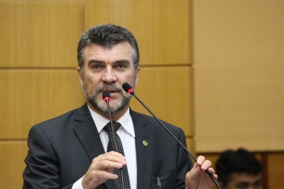 Deputado estadual Garibalde Mendona (Foto: Jorge Reis/Seinfra/SE)