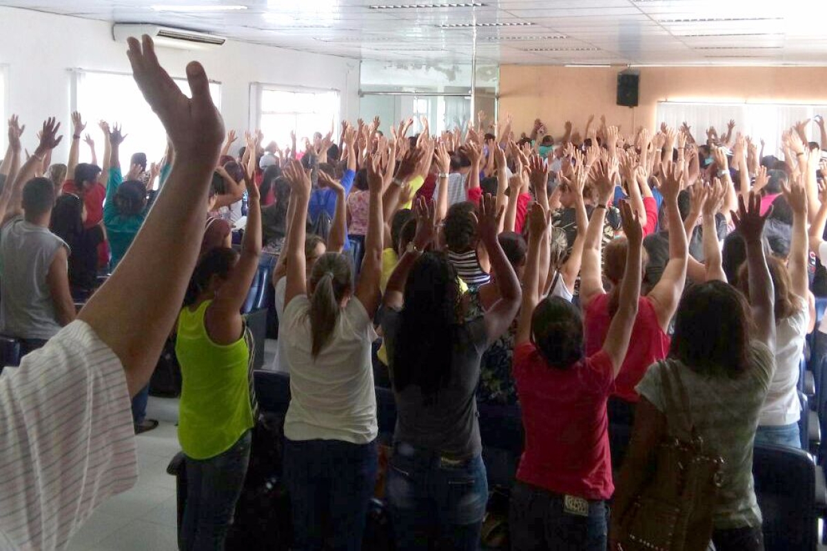 Sintasa e comisso intersindical conseguem reajuste para os servidores e deliberam fim da greve (Foto: Sintasa/SE)