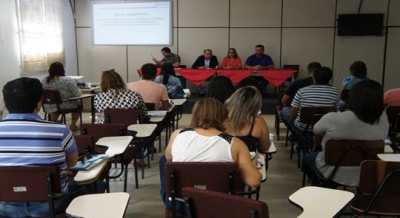 Fapitec/SE rene professores da rede estadual para divulgar edital (Foto: Fapitec/SE)