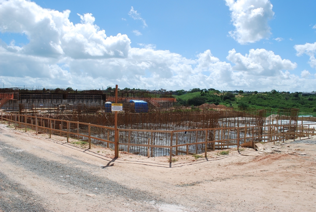 O sistema de esgotamento sanitrio  composto pela coleta, tratamento e destinao final de esgotos sanitrios, e tem como objetivo o controle de doenas diretamente relacionadas ao contato com gua contaminada depositada em reas livre e pblicas (Foto: 