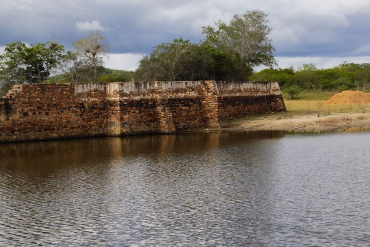 Comit do Semirido estuda recuperao de barragens no Alto Serto (Foto: Pritty Reis/Seidh/SE)