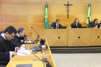 Conselheiros do TCE/Sergipe se re�nem em sess�o da 1� C�mara nesta ter�a-feira, 9 (Foto: Cleverton Ribeiro/TCE/SE)