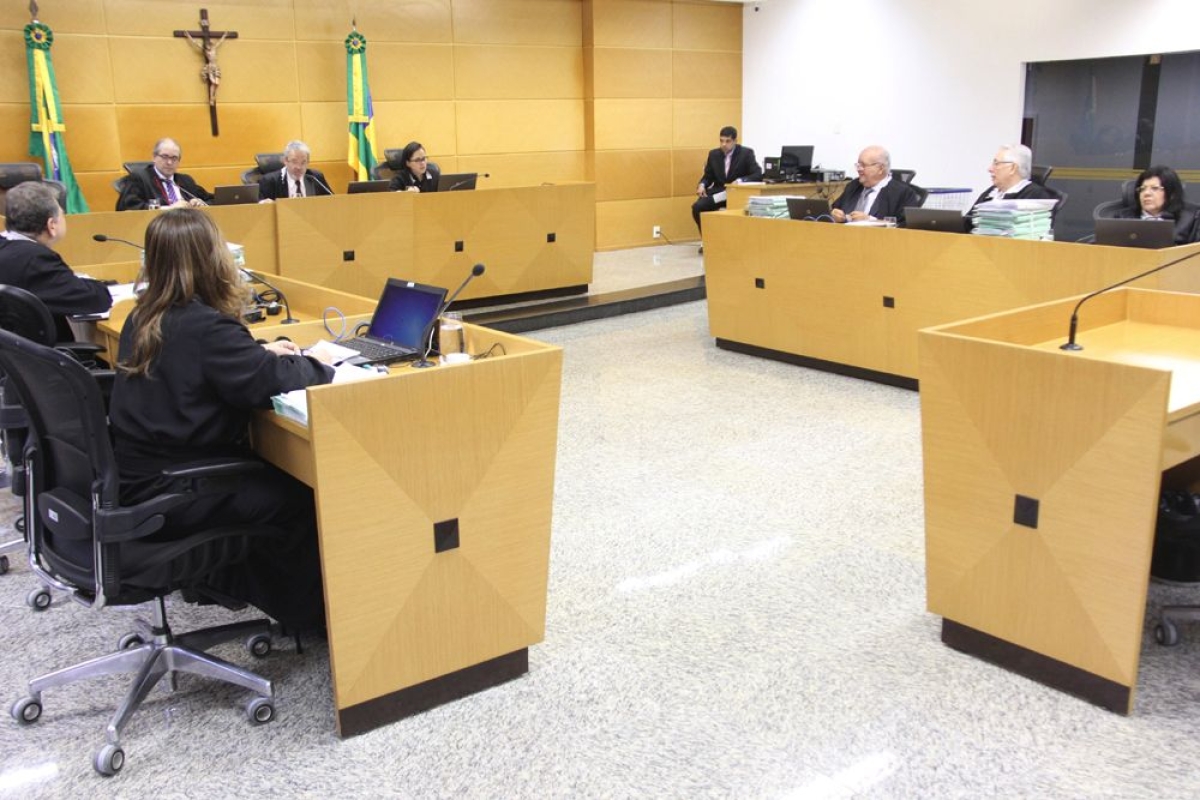 Colegiado julga contas anuais de gestores sergipanos em sesso do Pleno (Imagem: Cleverton Ribeiro/TCE/SE)