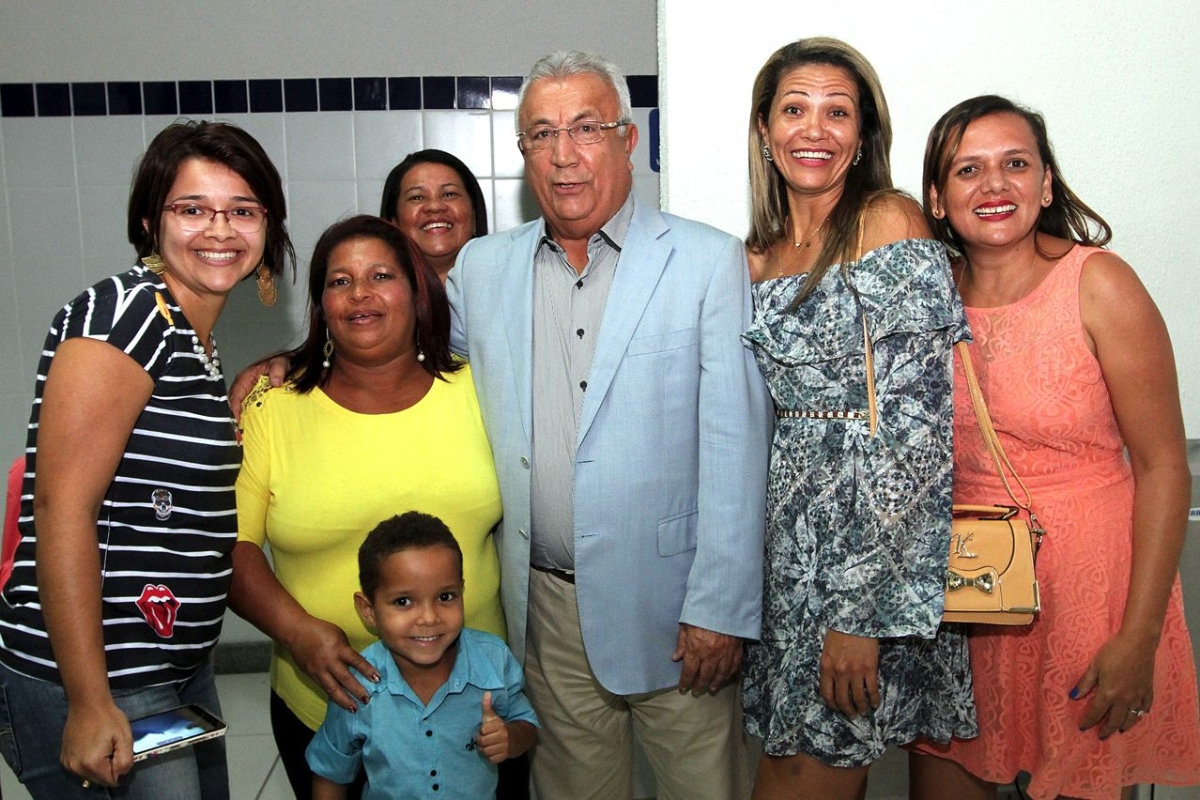 Professores, alunos e gestores escolares esto entusiasmados com o Projeto Somos, lanado nesta quinta-feira, 25, pelo governador Jackson Barreto, na cidade de Propri (Imagem: Andr Moreira/ASN)