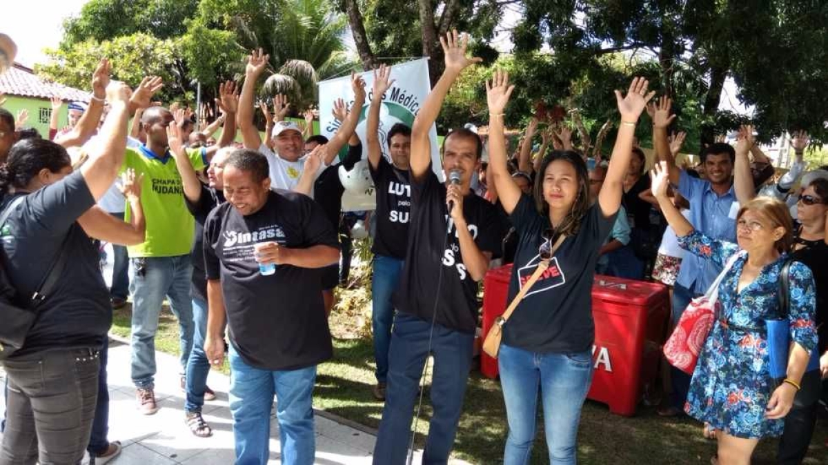 Em ato pblico, enfermeiros reiniciam movimento grevista (Imagem: Assessoria Seese)