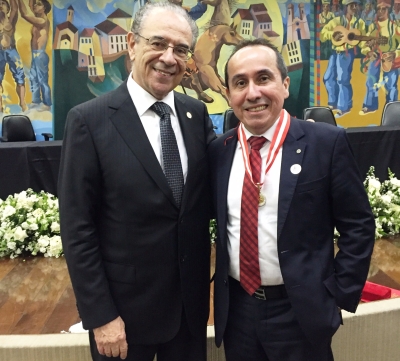 Fonsca ao lado do conselheiro-presidente do TCE de Minas, Sebastio Helvecio (Imagem: TCE/SE)