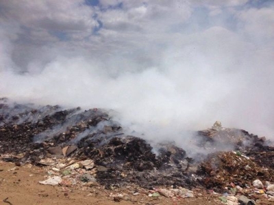 Lixo volta a ser incendiado e fumaa prejudica moradores de Glria (Imagem: Portal Mais Serto)