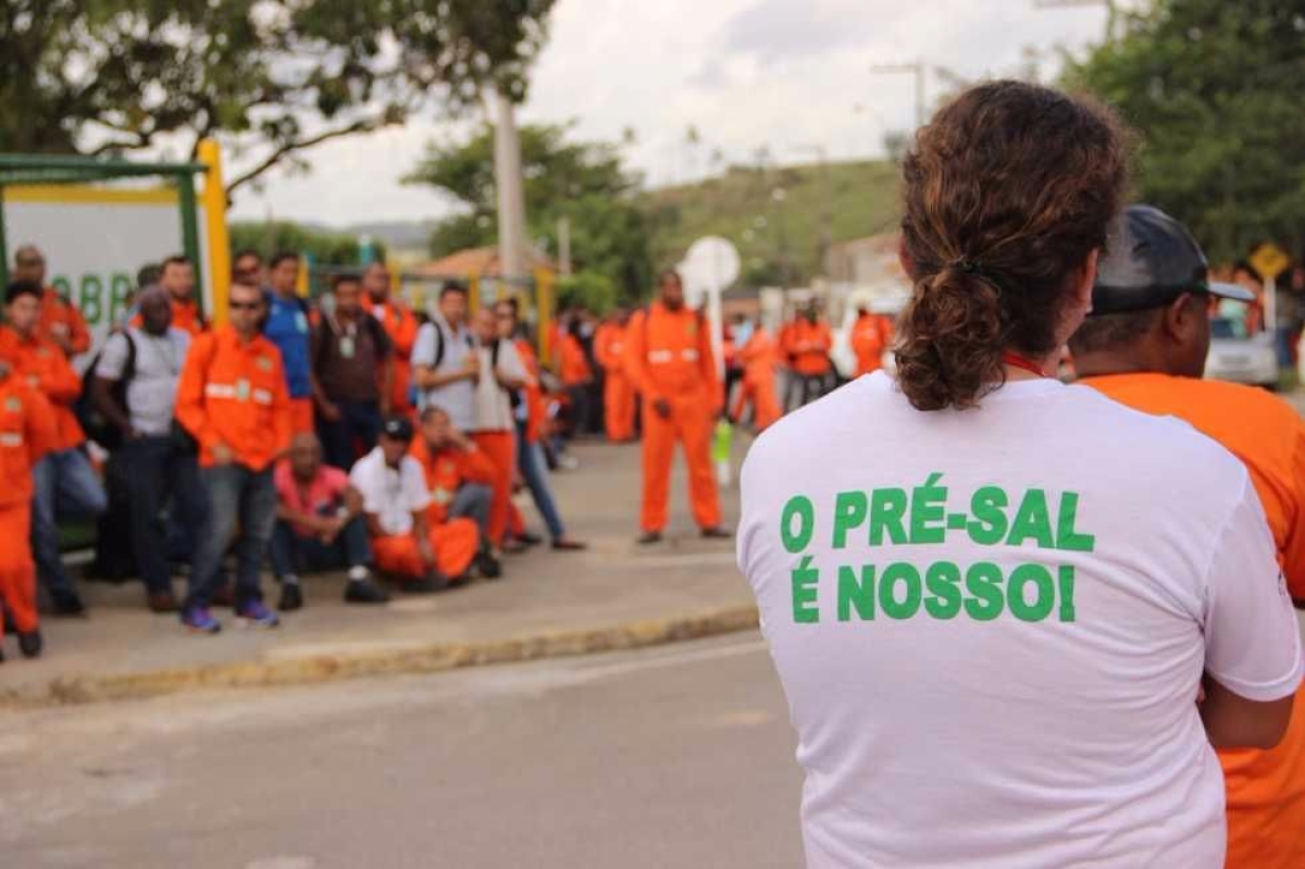 Carm�polis: cerca 200 petroleiros rejeitam proposta da Petrobr�s (Imagem: Assessoria)