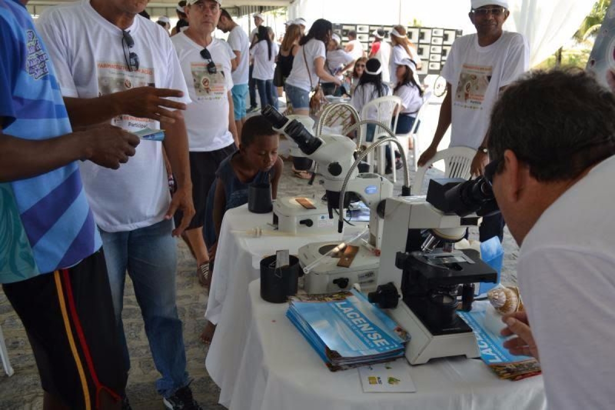 Lacen leva orientaes sobre cuidados com larvas do Aedes aegypti  para ao do Conselho de Farmcia (Imagem: Assessoria SES/SE)