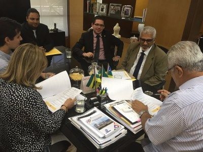 Governador do Estado, Jackson Barreto, assina termo de compromisso com MPF e MP-SE (Imagem: PR/SE)