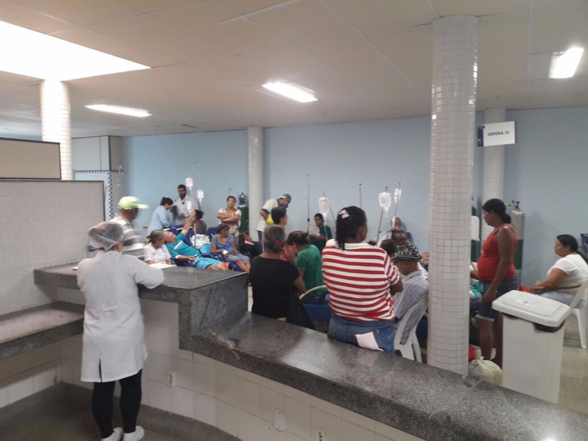 Huse: superlota��o j� causa transtornos (Imagem: SES/SE)