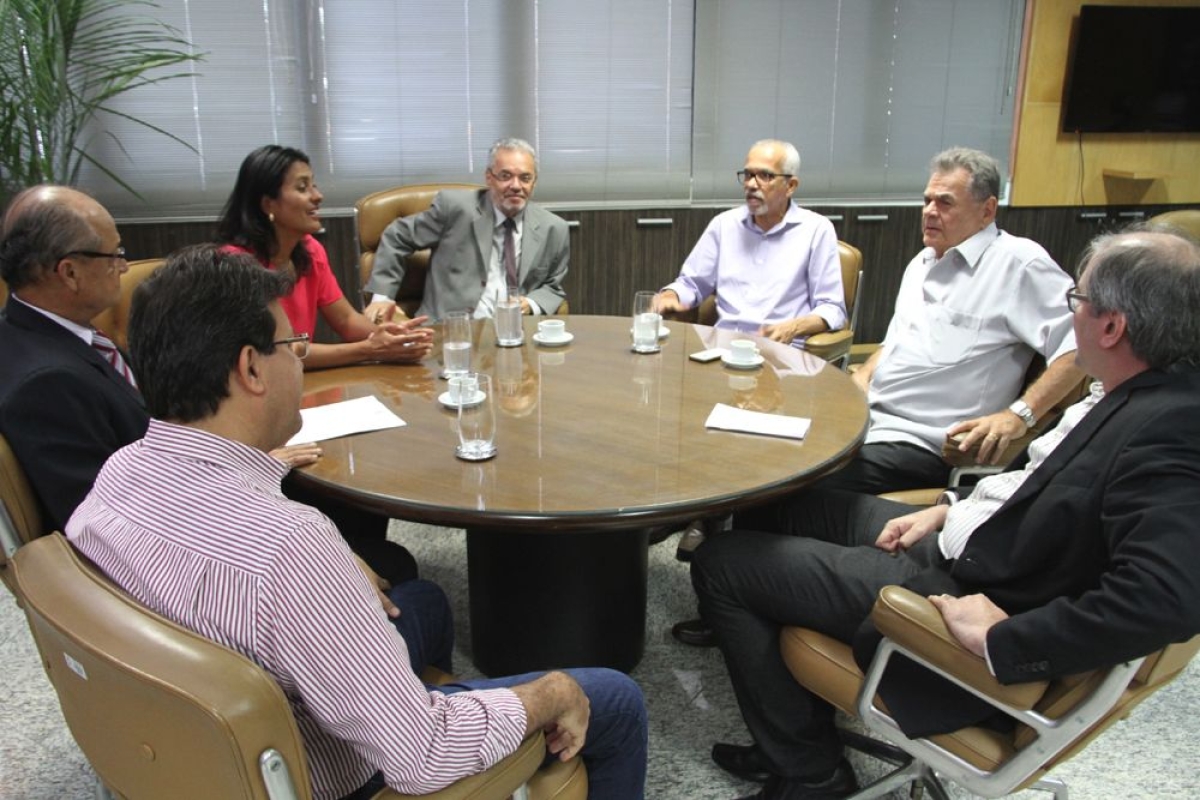 Conselheiros do TCE/Sergipe recebem Edvaldo Nogueira e Eliane Aquino (Imagem: Cleverton Ribeiro/TCE/SE)