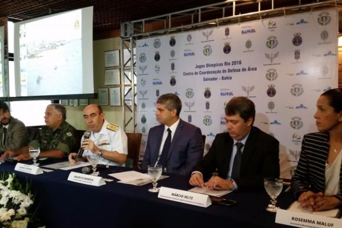 Autoridades apresentam esquema de segurana para partidas de futebol da Rio 2016 em Salvador (Foto: Sayonara Moreno/Agncia Brasil)