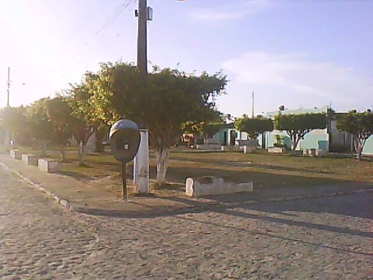 Garibalde Mendona pede construo de praa em So Cristvo (Foto: Site Deputado Estadual Garibalde Mendona)