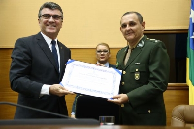 General Artur Costa Moura  o mais novo cidado sergipano (Foto: Site Deputado Estadual Garibalde Mendona)