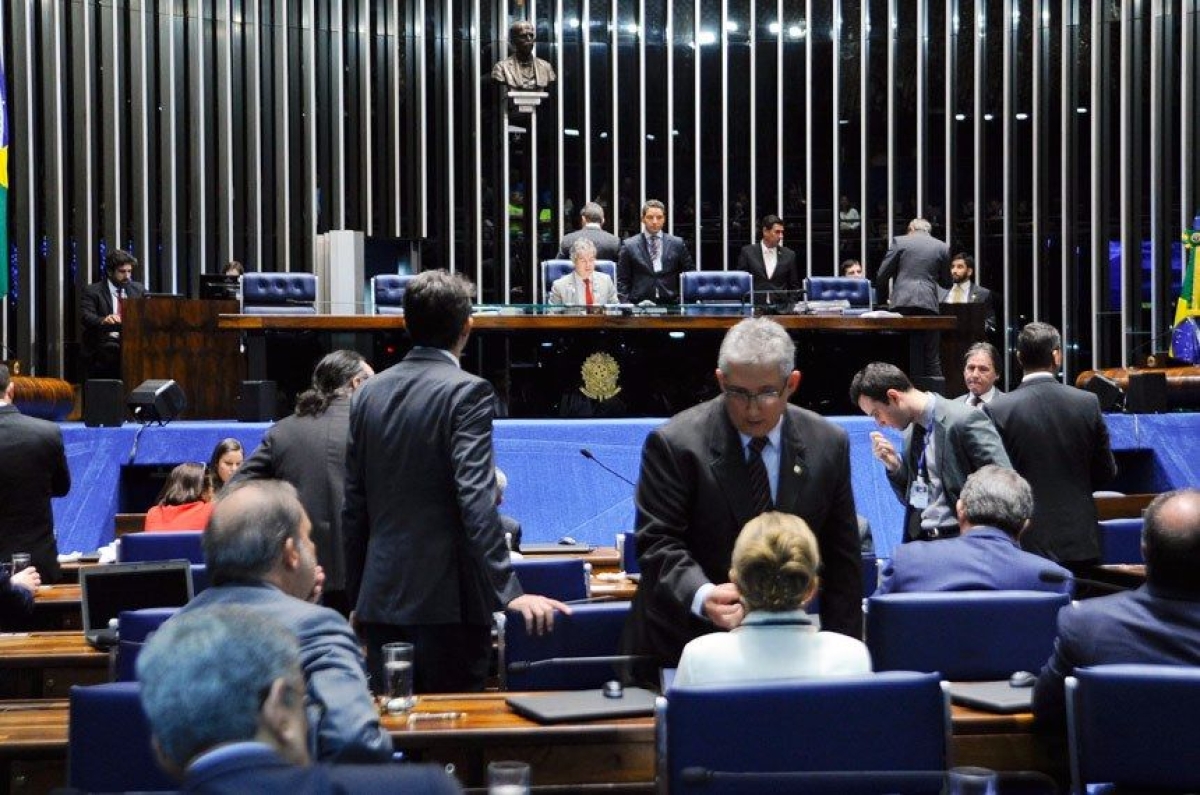 Aprovada MP que diminui juros de crdito consignado para trabalhadores (Foto: Moreira Mariz/Agncia Senado)