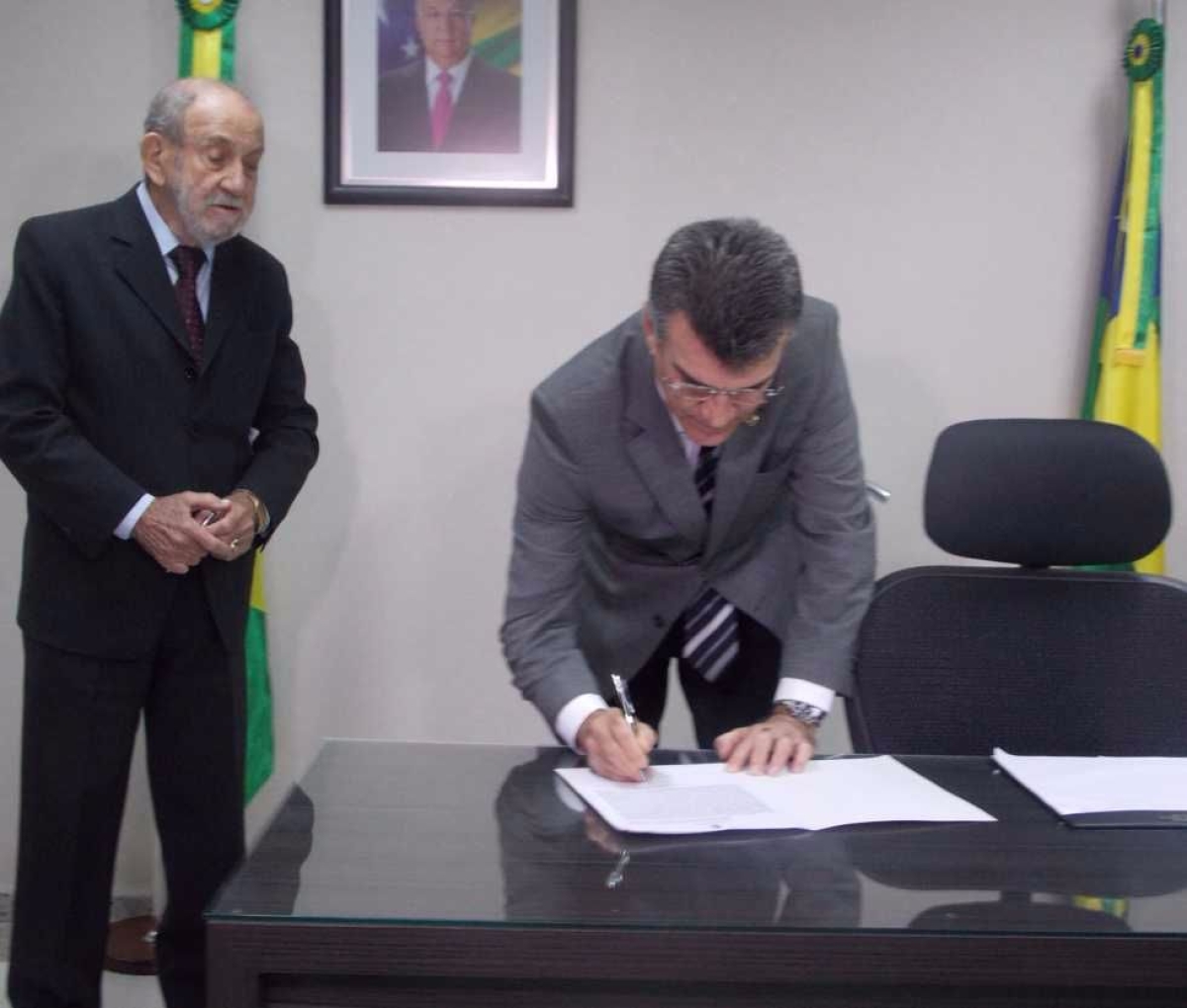 Garibalde Mendona  o novo presidente da Assembleia Legislativa (Foto: Site Deputado Estadual Garibalde Mendona)