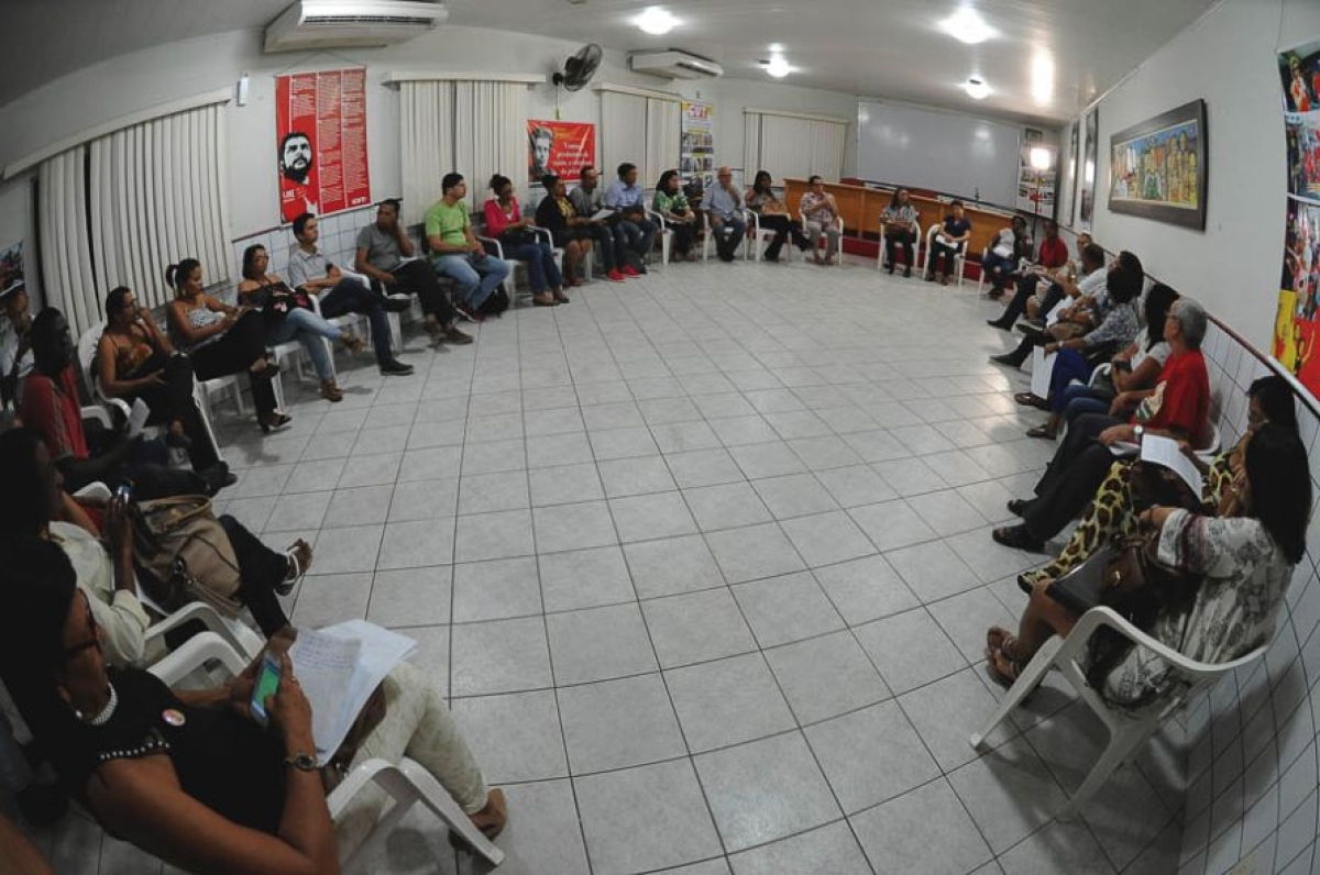 Edvaldo Nogueira e Eliane Aquino se renem com educadores para discutir Plano de Governo (Foto: Janana Santos/Assessoria Edvaldo Nogueira)