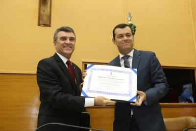 Eliezer Siqueira Jnior  o mais novo cidado sergipano (Foto: Csar de Oliveira/Agncia Alese)