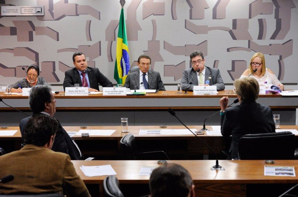 Para especialistas, fibromialgia deve ser considerada doena crnica (Foto: Edilson Rodrigues/Agncia Senado)