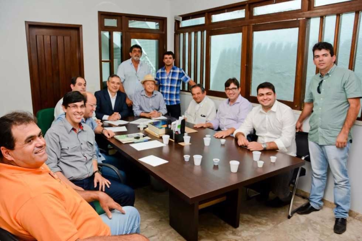 Eduardo Amorim viabiliza audincia com o ministro da Agricultura e produtores rurais de Sergipe (Foto: Assessoria Eduardo Amorim)