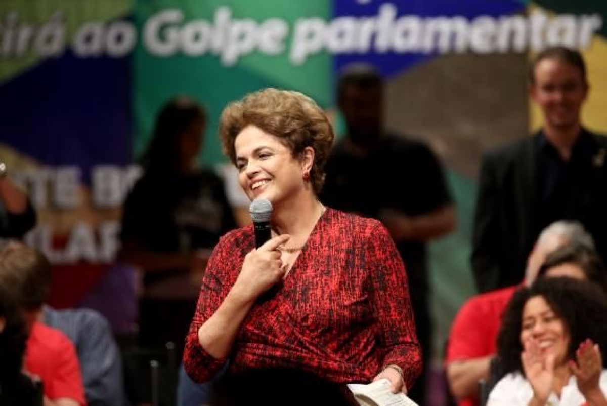 A presidente afastada Dilma Rousseff discursou em Braslia e disse que est sendo condenada sem ter cometido crime (Foto: Wilson Dias/Agncia Brasil)