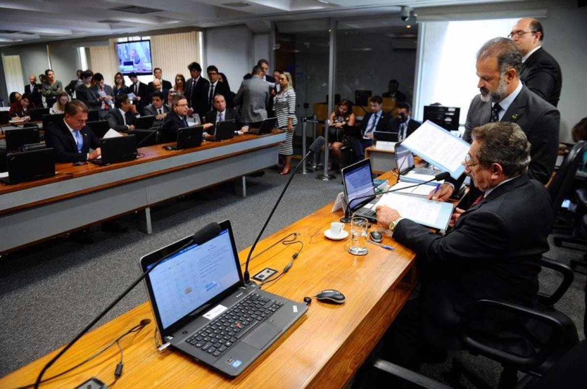 CCJ aprova criminalizao de agresses contra ces e gatos (Imagem: Marcos Oliveira/Agncia Senado)