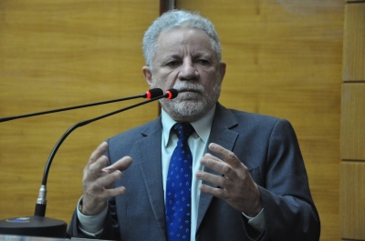 L�der do governo na Assembleia, deputado Francisco Gualberto (Imagem: Jadilson Sim�es/Ag�ncia Alese)