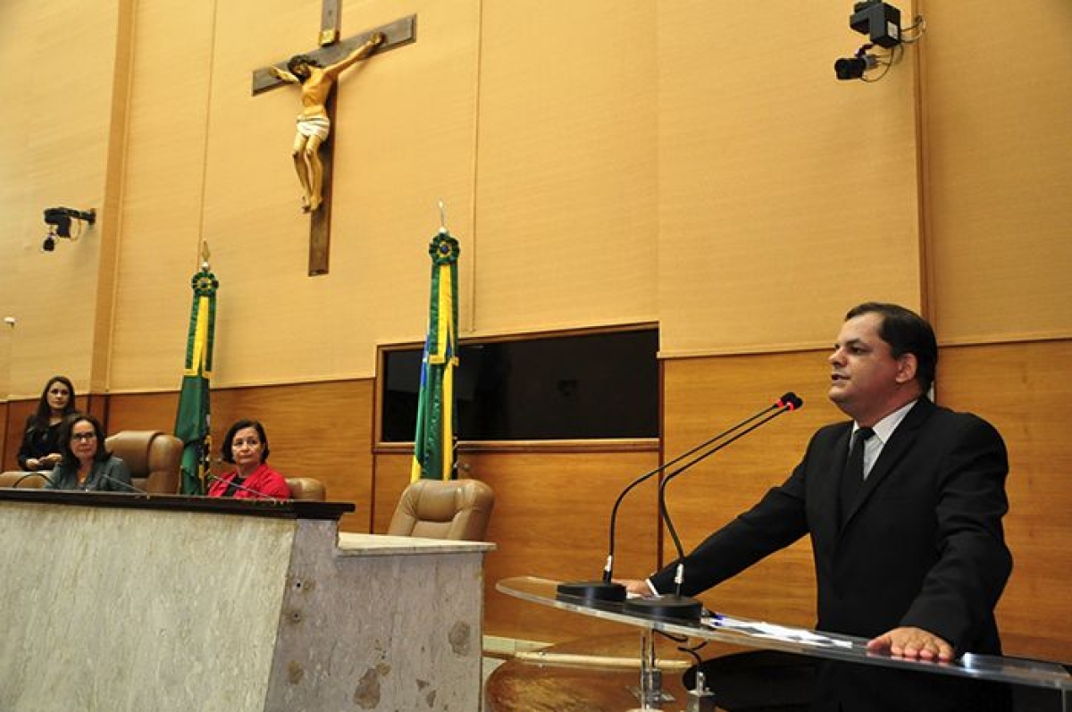 Crystiano Ayres fala sobre os problemas que afetam a bacia (Imagem: Jadilson Simes/AAN)