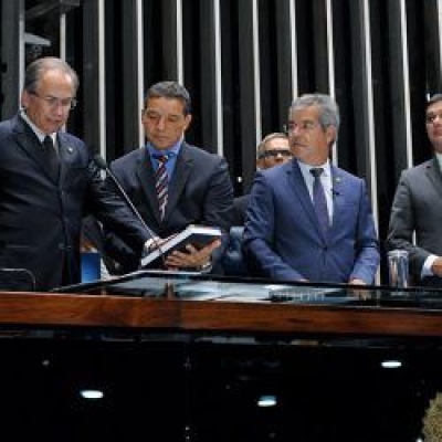 Ricardo Franco tira licen�a e Pastor Virg�nio assume o Senado Federal (Imagem: FaxAju)