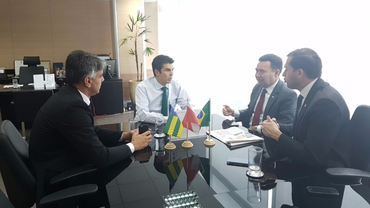 Seca no serto: Jony Marcos e Heleno Silva se renem com Michel Temer e cobram providncias (Imagem: Assessoria Jony Marcos)
