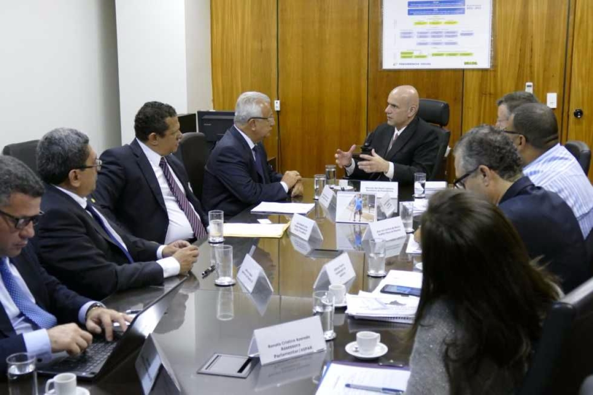 Jackson Barreto reuniu-se com o secretrio-geral da Previdncia Social, Marcelo Abi-Ramia Caetano, em Braslia, para tratar de temas relacionados  previdncia do Governo do Estado de Sergipe (Imagem: Roque S/ASN)